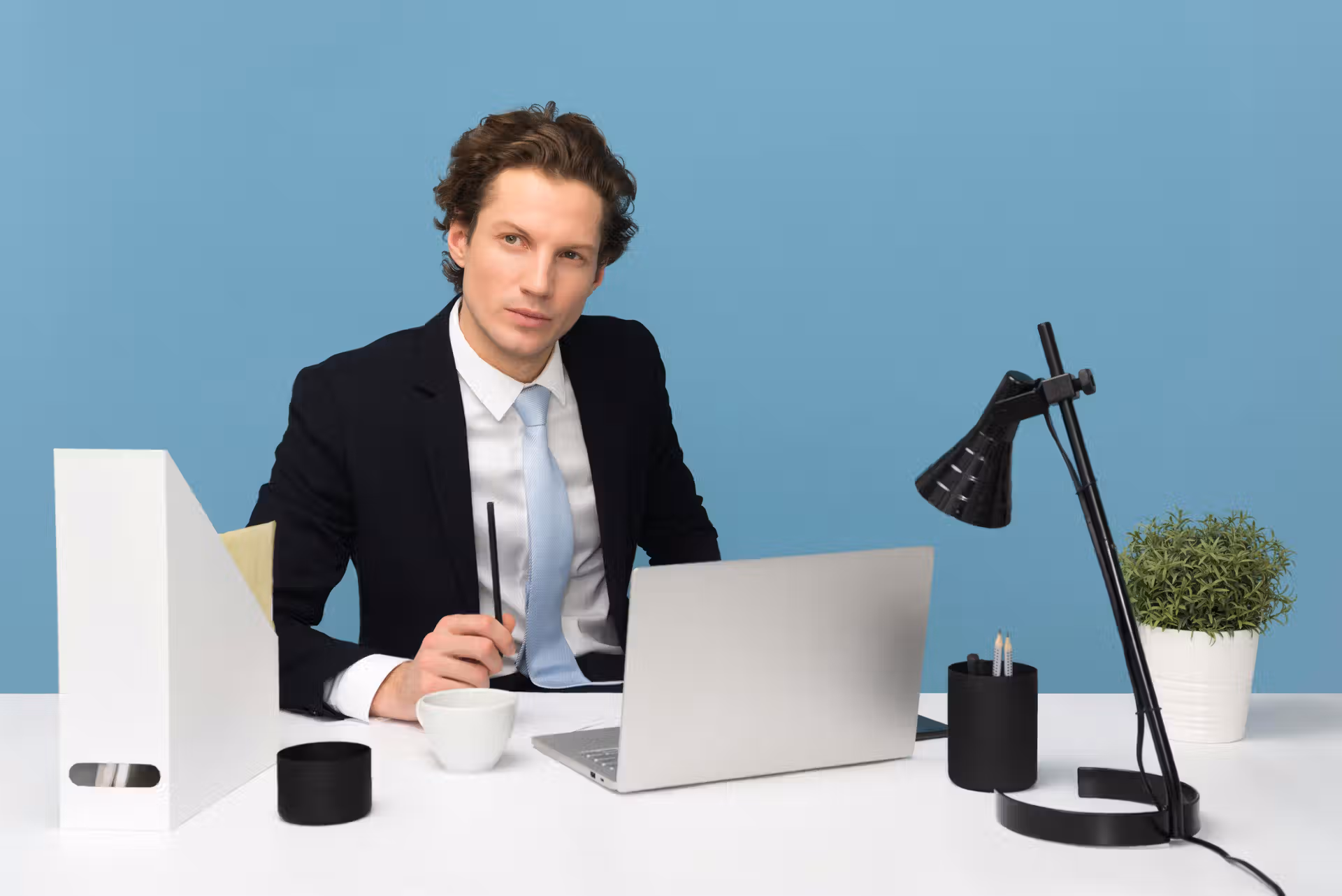 Assistant en communication en ligne - Tonekip.tech